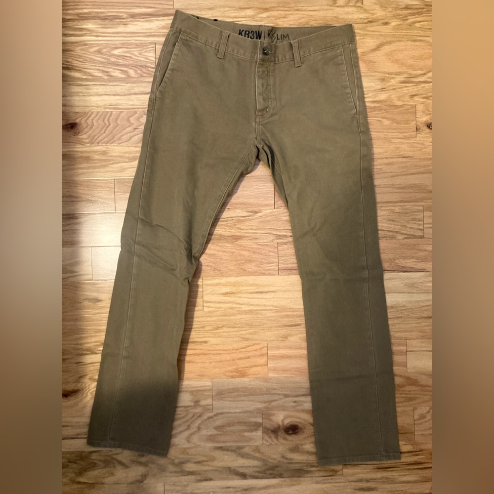 Krew Chinos